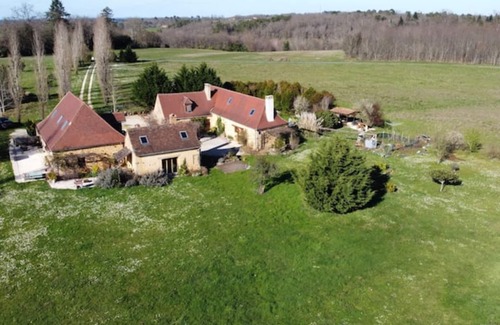 Rouffignac-Saint-Cernin-de-Reilhac House | Gîte Basile 3 2p, spa Privé, Périgord Noir