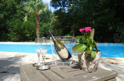 Saint-Affrique-les-Montagnes Bed & Breakfast | Suite Réberga