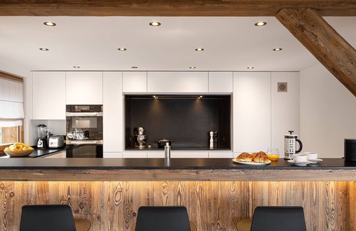 Saint-Nicolas-de-Veroce Ski Chalet | Chalet 5* ski in/out, swimming-pool, sauna, cinema, 20 people
