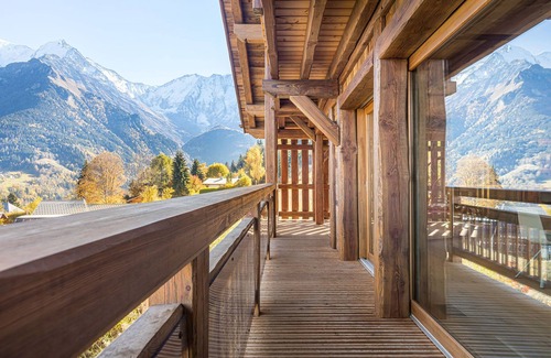 Saint-Nicolas-de-Veroce Ski Chalet | Chalet 5* ski in/out, swimming-pool, sauna, cinema, 20 people