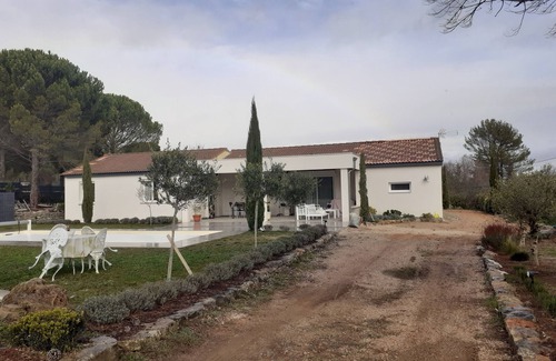 Saint-Maximin-la-Sainte-Baume Apartment | studio au coeur de la provence verte