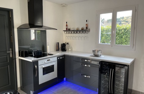 Saint-Maximin-la-Sainte-Baume House | Superbe Villa Provençale de 200m2 Avec Piscine Proche Toutes Commodités