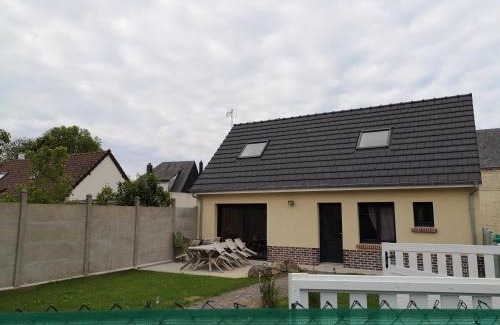 Saint-Quentin-Lamotte-Croix-au-Bailly House | Gîte à la ferme du Bailly - Baie de Somme