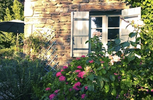 Saint-Romain-et-Saint-Clement House | Charming house with private heated pool and sauna in the countryside