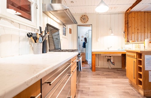 Sainte-Marie-aux-Mines Ski Chalet | Chalet 'La Cigale Et Son Bain Nordique' with Wi-Fi