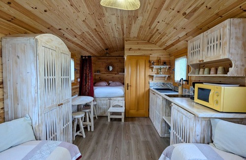 Faverolles Bed & Breakfast | Guestroom Villentrois-Faverolles-en-Berry, studio flat, 4 persons