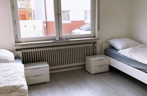 Egelsbach Apartment | FR04 holiday apartment with satellite TV, kitchen & WiFi