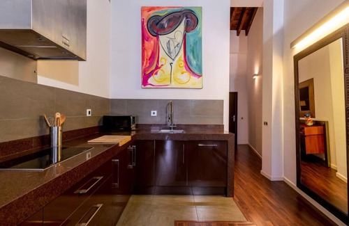 Historical Center Apartment | Fr26 Luxurious Apartment, 2 minutes from Cathedral