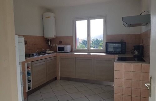 Saint-Louis Apartment | Franciscéa, fully air conditioned, 80m2, downtown, south of the island
