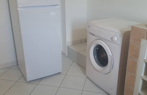 Saint-Louis Apartment | Franciscéa, fully air conditioned, 80m2, downtown, south of the island