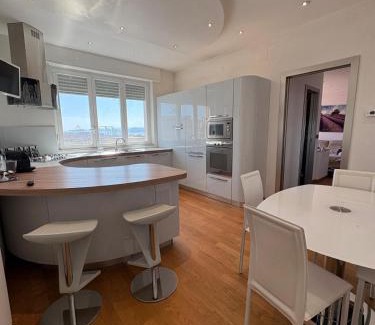 Pegli Apartment | Frank's Sunset