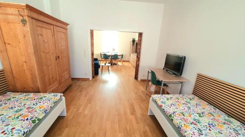 Velbert Apartment | FRANKES SLEEP INN, 4, 2, 1 Raumwohnungen, Sauna
