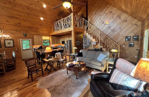 Franklin Cabin | Franklin Foxfire Cabin - Mountain Views, Fire Pit, Spacious, PS5, Fast WiFi