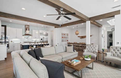 Santa Rosa Beach House | Free 6 Bikes & New 6-Seat Golf Cart, Blue Heron Haven Private Heated Pool!
