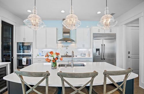 Santa Rosa Beach House | Free 6 Bikes & New 6-Seat Golf Cart, Blue Heron Haven Private Heated Pool!