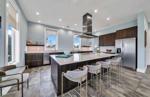 Avalon Beach Estates House | Free 6 Seat Golf Cart! Beach Chairs thru Oct! Private Courtyard Pool, Short Stroll to the Beach!