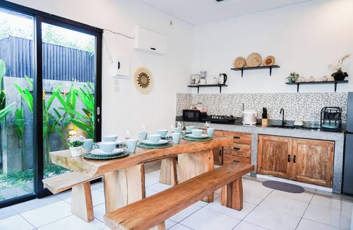 Dewi Sri Villa | Free Airport Pickup | 3BR Villa in Legian-Seminyak