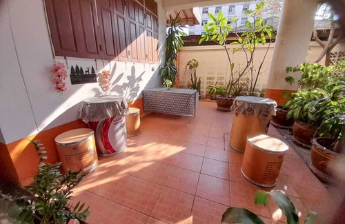 Khlong Tan Nuea Apartment | FREE Breakfast 48h+WiFi! Central 30min to airport/Active calm!Long stays/Parking
