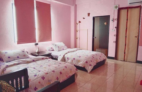 Khlong Tan Nuea Apartment | FREE Breakfast 48h+WiFi! Central 30min to airport/Active calm!Long stays/Parking