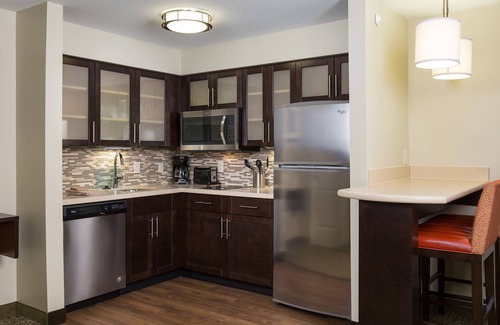 Northfield Apartment | Free Breakfast Buffet, Indoor Pool. King Suite Near University of Colorado Hospital.