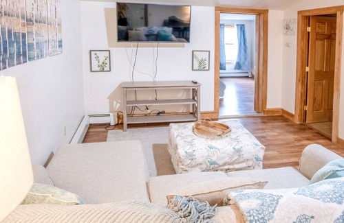 Bar Harbor Apartment | Free Breakfast Downtown Apartment C 1 Bedroom