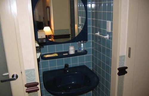Kawaguchi Hotel | Free breakfast included Smoking deluxe twin Fre/Kawaguchi Saitama