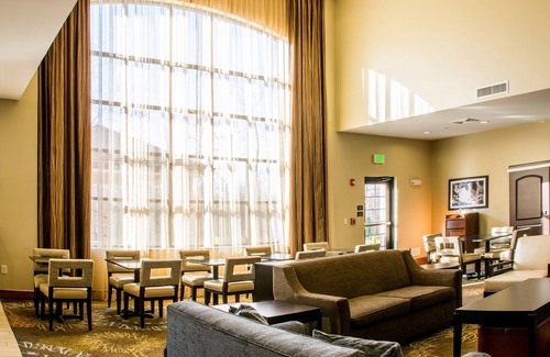 Schererville Condo | Free Breakfast. Indoor Pool. Gym. Business Center.