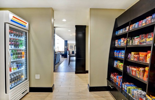 Mount Juliet Condo | Free Breakfast, Seasonal Outdoor Pool + Gym