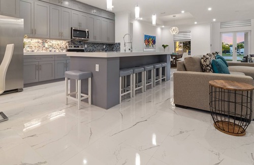 Homestead House | Free Cleaning, Luxury Pool/Elegant Poolside Escape