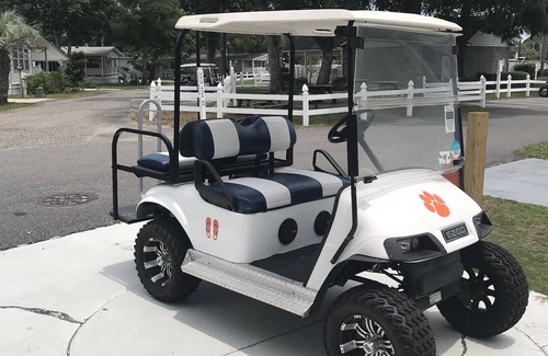 Garden City Villa | FREE GOLF CART, 3BR 2BA, SLEEPS SIX, ACROSS FROM OUTDOOR POOLS, GREAT LOCATION