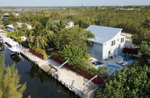 Little Torch Key House | FREE KAYAKS & BIKES! Private Pool Home. Little Torch Key. Great Fishing Area.