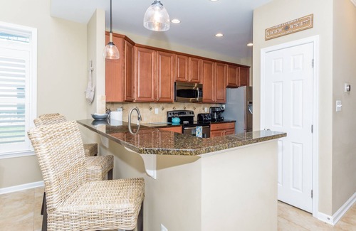 The Commons House | Free Linens & Cleaning - Lily by the Shore