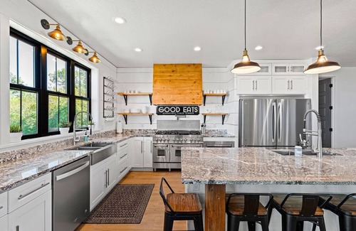 Garden City Other | FREE NIGHT-Large FARMHOUSE-SLEEPS 45-Book 3 get 1 Free - Off season dates