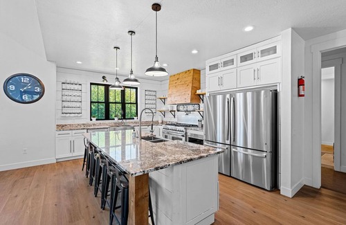 Garden City Other | FREE NIGHT-Large FARMHOUSE-SLEEPS 45-Book 3 get 1 Free - Off season dates