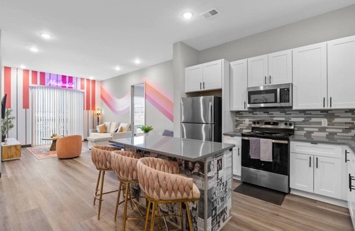 South Nashville Apartment | Free Parking! 2BR, Sleeps 6! Nashville Vibe
