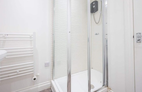 Cardiff Apartment | Free Parking | 2BR | WiFi