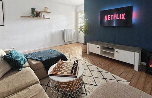 Zurenborg Apartment | FREE Parking+Bikes, 5mins to Station, w/Netflix 4K