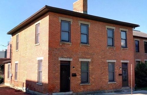 Italian Village House | Free Parking - Convention - King Bed- Short North
