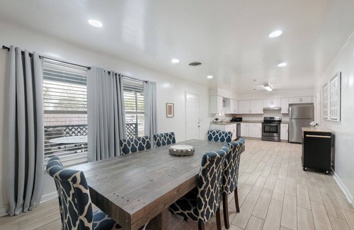 Shearer Hills - Ridgeview House | Free Parking Fast with Wi-fi and Smart TV