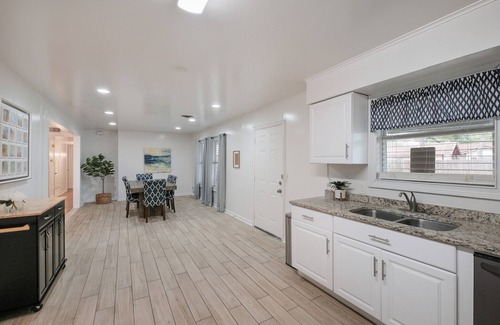 Shearer Hills - Ridgeview House | Free Parking Fast with Wi-fi and Smart TV
