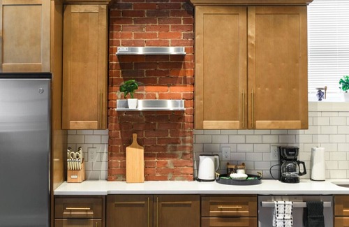 Point Breeze North House | FREE Parking+Games+BBQ+Netflix Near Bakery Square