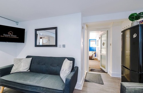 Sheffield Apartment | Free Parking | Ideal S10 Location | Close To Hospital