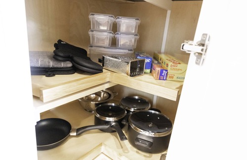 Short North Apartment | Free Parking | King Bed