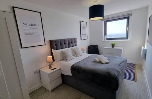 Salford Apartment | Free Parking: Media City Flat