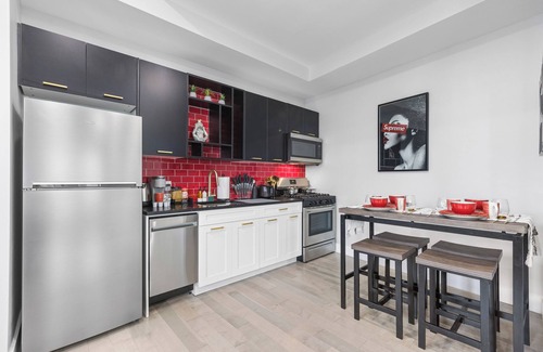 Ironbound District Apartment | Free Parking Modern Duplex-Central Location-close to Train+EWR
