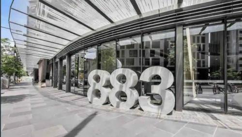 Docklands House | Free Parking Private Room in Docklands - Amazing View - Shared Washroom - Homestay with Host