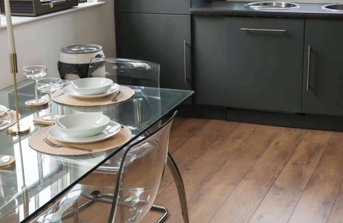 Leeds City Center Apartment | Free Parking|Relocations|Professionals|Families