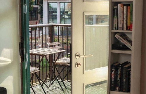 Leeds City Center Apartment | Free Parking|Relocations|Professionals|Families