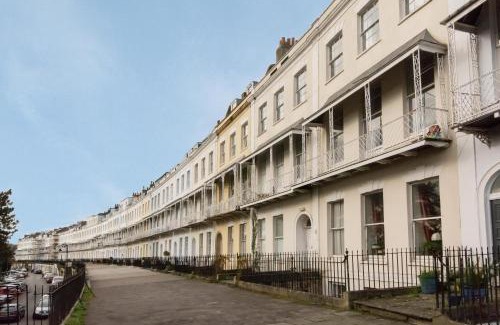 Clifton Apartment | Free parking! Very large 2 bedroom Clifton flat