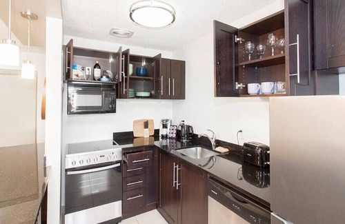 Downtown Winnipeg Condo | Free Parking, Wi-Fi and In-suite Laundry!